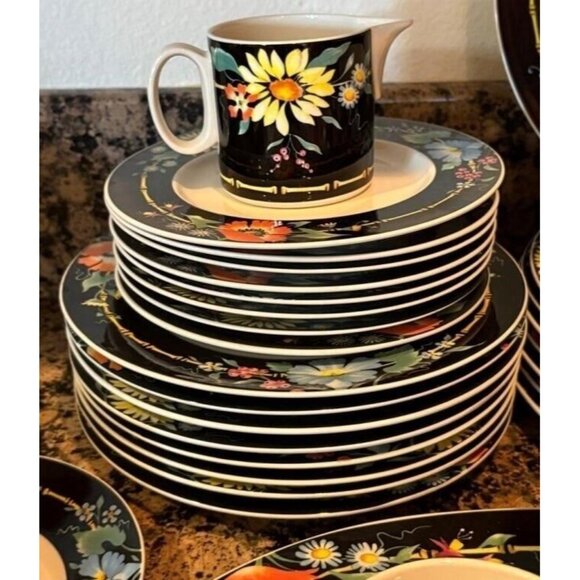 Vintage Villeroy &  Boch Luxembourg Xenia Set of 4 8" Salad Plates ( 2 a… - Picture 5 of 7